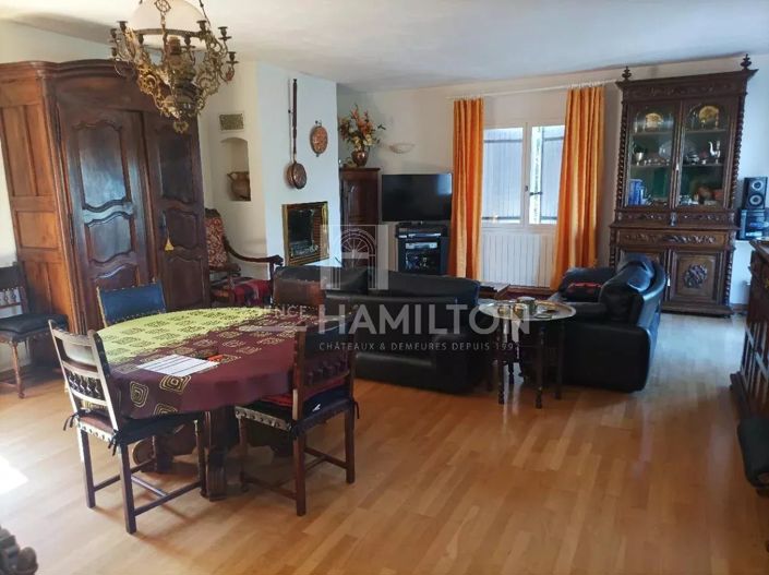 Image No.17-5 Bed House for sale
