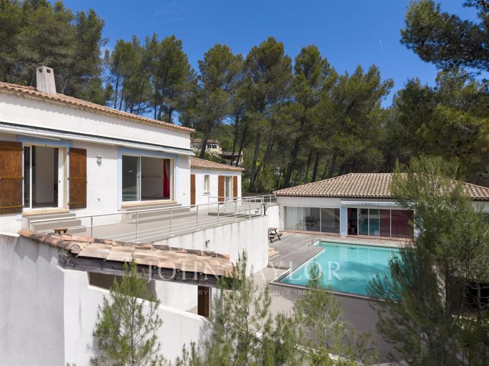 Image No.6-3 Bed House for sale