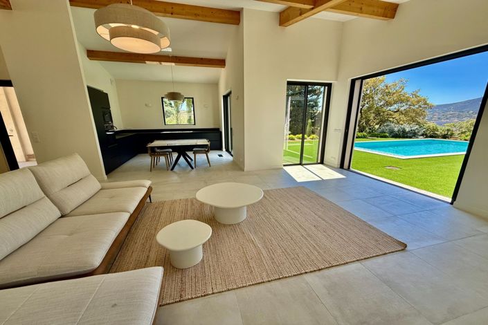 Image No.12-3 Bed House for sale