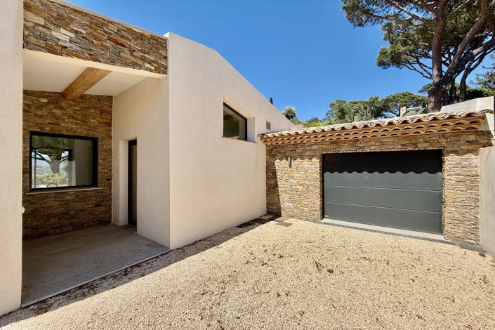Image No.7-3 Bed House for sale