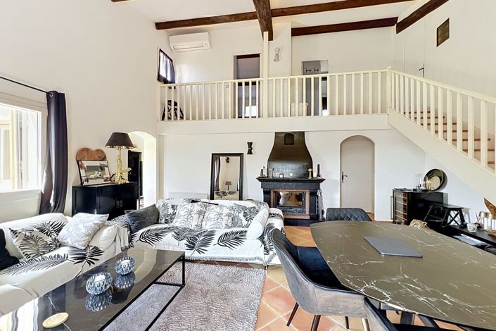Image No.7-4 Bed House for sale