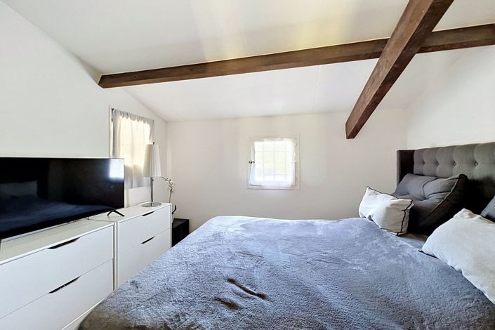 Image No.8-4 Bed House for sale