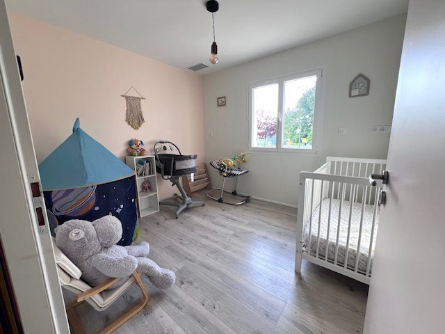 Image No.8-4 Bed House for sale