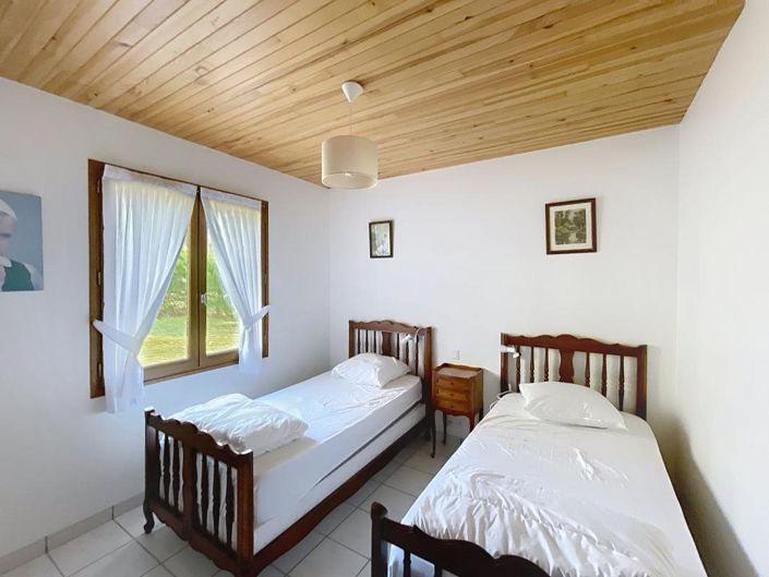 Image No.15-3 Bed House for sale