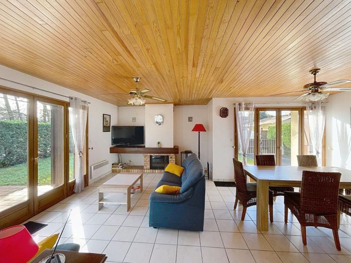 Image No.2-3 Bed House for sale