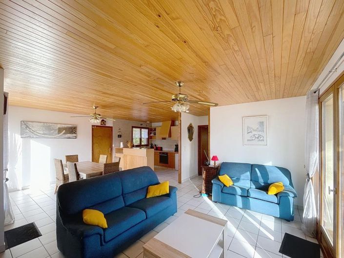 Image No.3-3 Bed House for sale