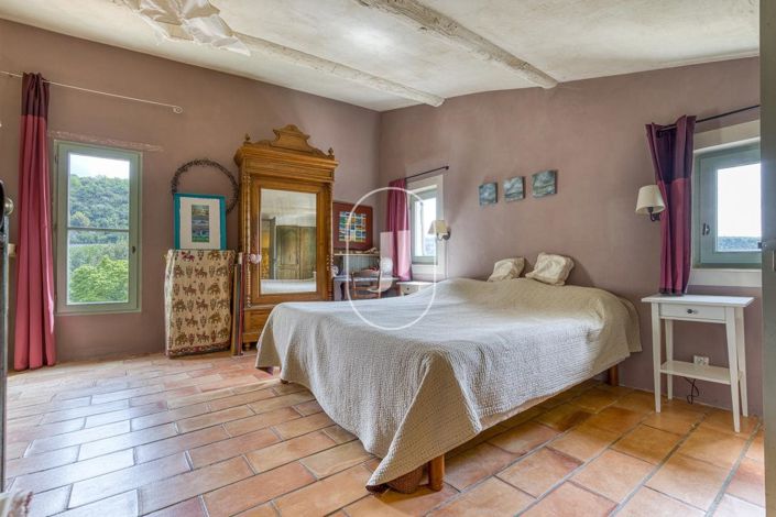 Image No.6-3 Bed House for sale