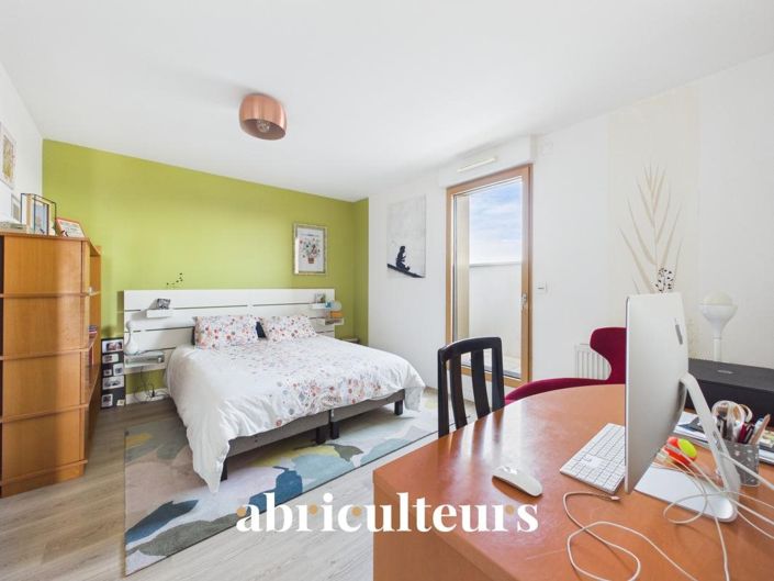 Image No.8-3 Bed Apartment for sale