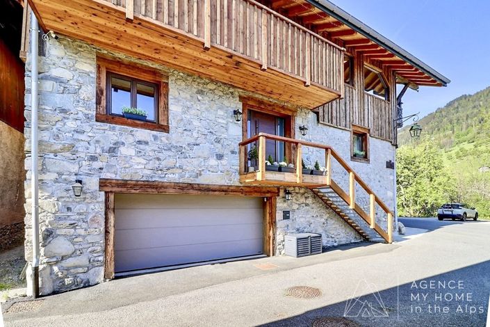 Image No.2-4 Bed House for sale