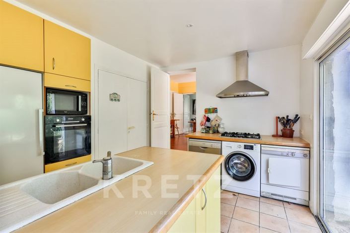 Image No.9-10 Bed House for sale
