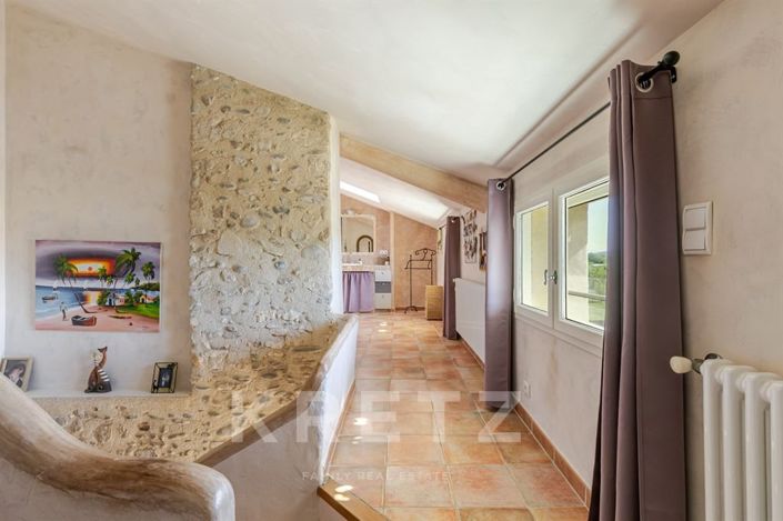 Image No.11-4 Bed House for sale