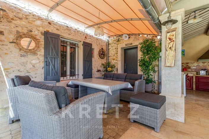 Image No.18-4 Bed House for sale