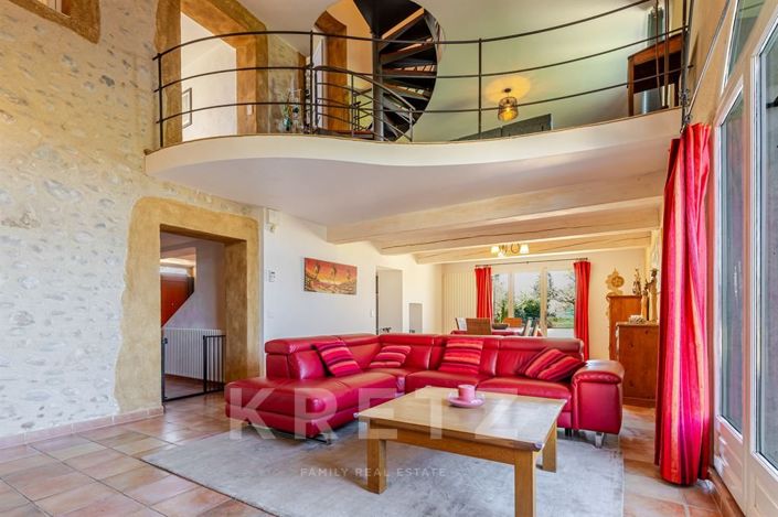 Image No.3-4 Bed House for sale