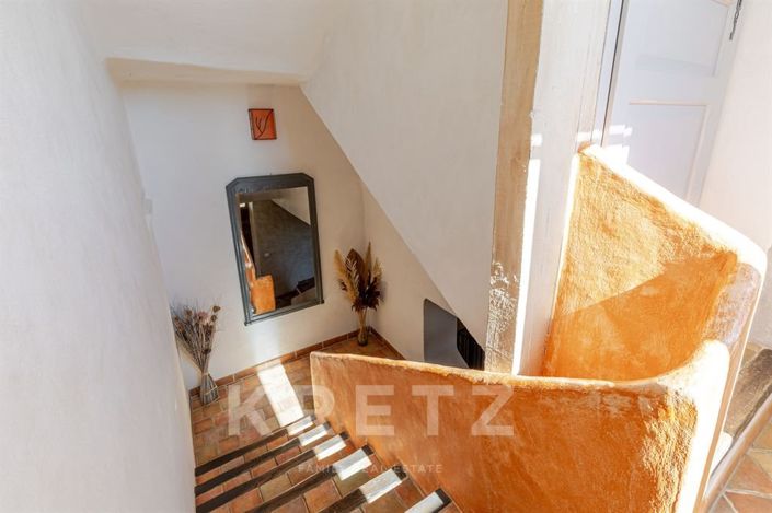 Image No.6-4 Bed House for sale