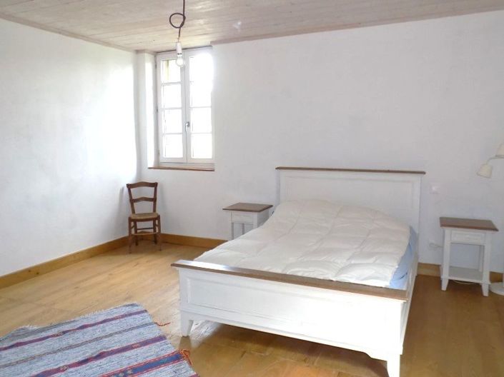 Image No.9-3 Bed House for sale