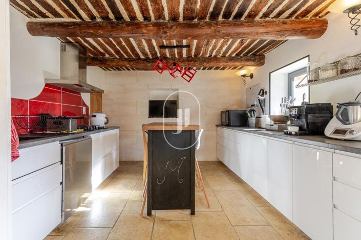 Image No.4-7 Bed House for sale
