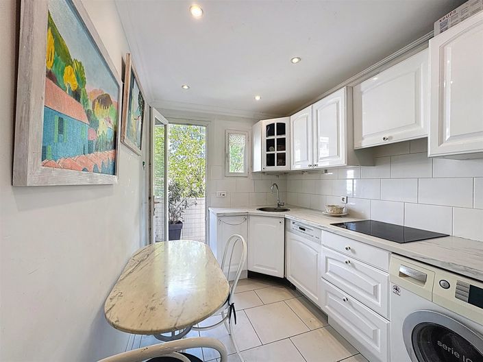 Image No.9-3 Bed Apartment for sale