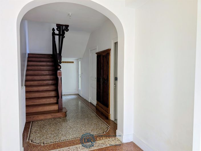 Image No.13-5 Bed House for sale