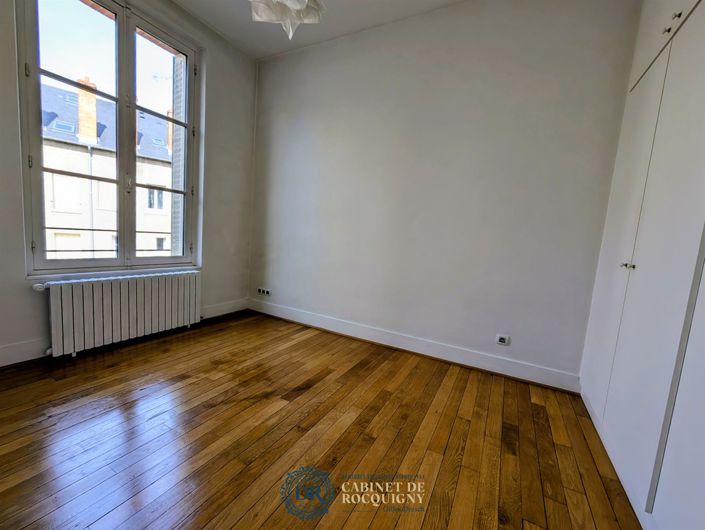 Image No.16-5 Bed House for sale