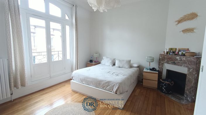 Image No.7-5 Bed House for sale