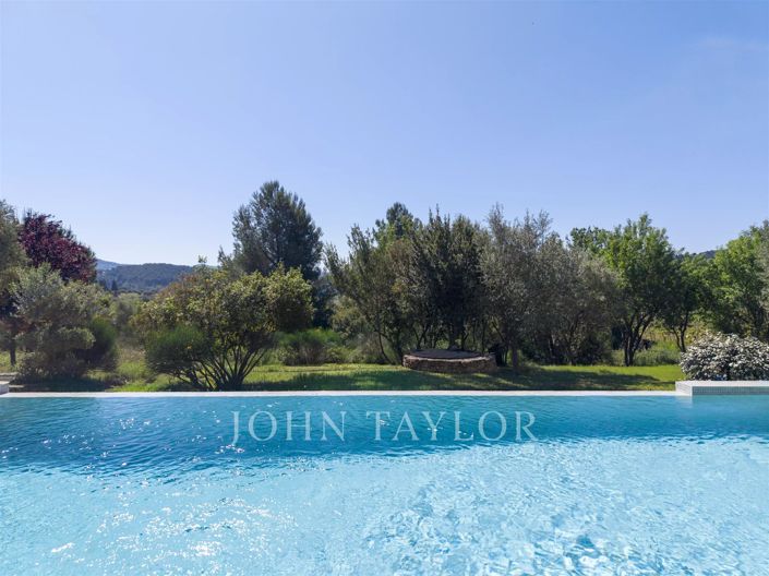 Image No.4-6 Bed House for sale