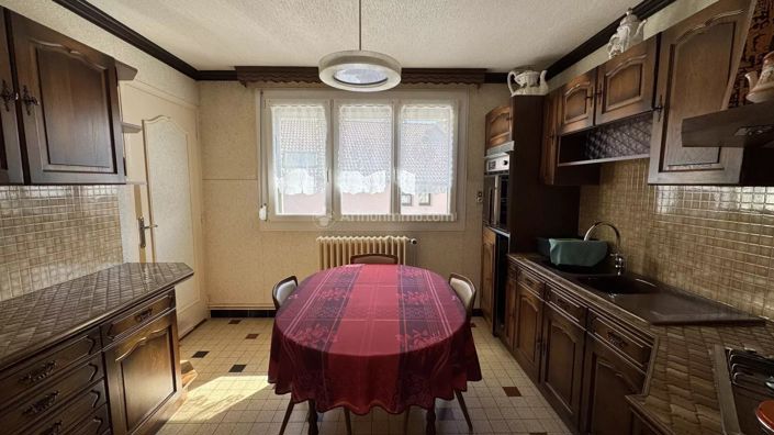Image No.6-3 Bed House for sale
