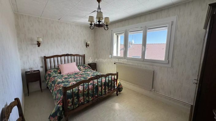 Image No.7-3 Bed House for sale