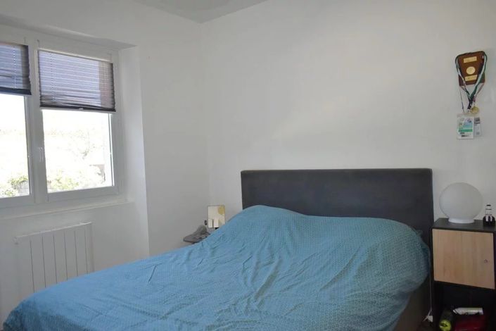 Image No.11-3 Bed House for sale