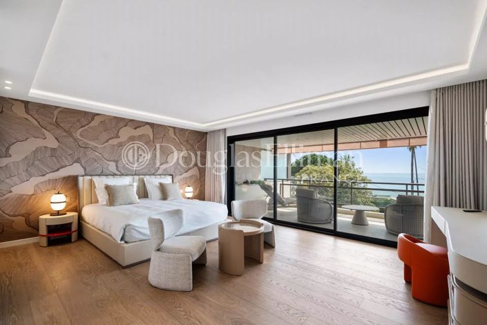 Image No.7-5 Bed Apartment for sale