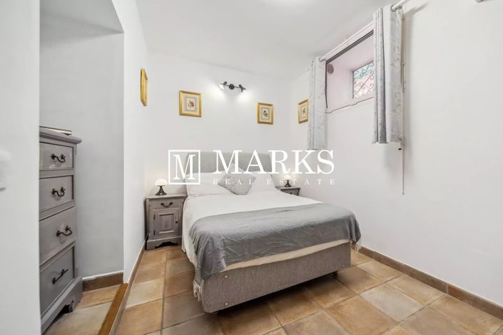 Image No.21-3 Bed Apartment for sale