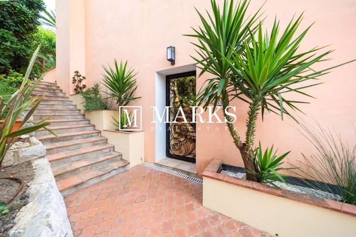 Image No.24-3 Bed Apartment for sale