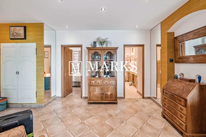 Image No.8-3 Bed Apartment for sale