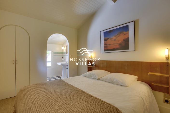 Image No.14-3 Bed House for sale