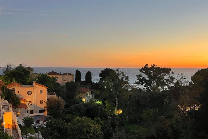 Image No.2-3 Bed House for sale
