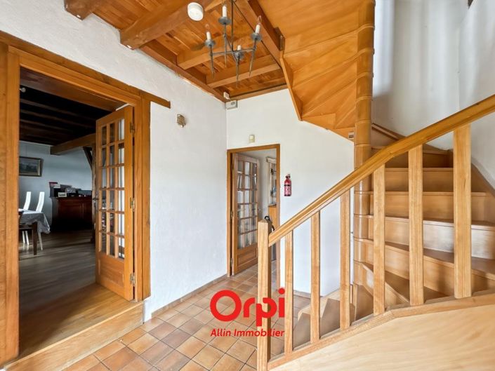 Image No.17-3 Bed House for sale