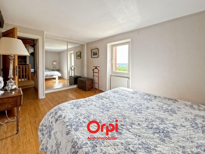 Image No.19-3 Bed House for sale