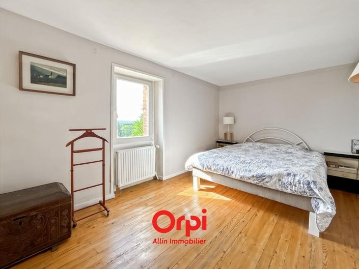 Image No.20-3 Bed House for sale