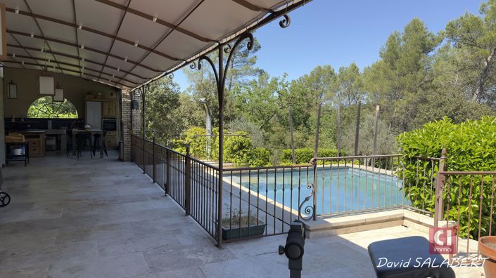 Image No.11-4 Bed Property for sale