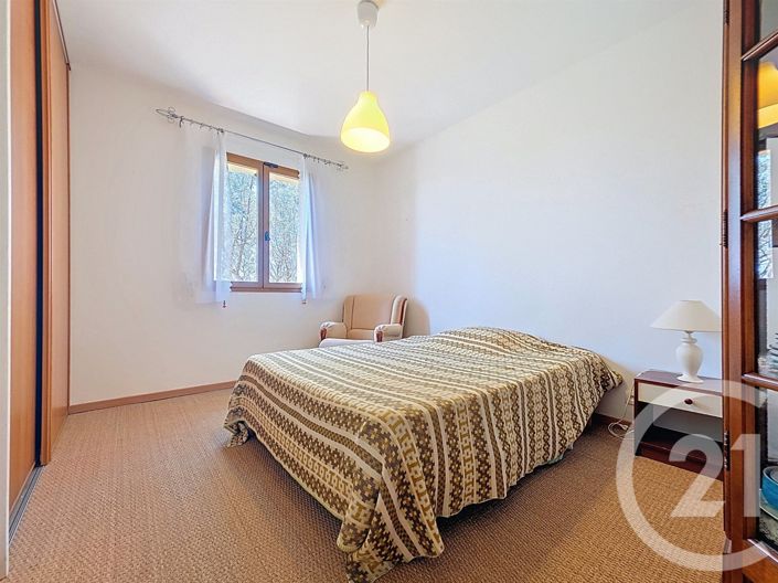 Image No.7-3 Bed House for sale