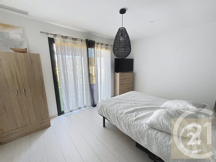 Image No.19-4 Bed House for sale