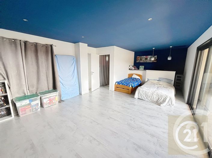 Image No.9-4 Bed House for sale