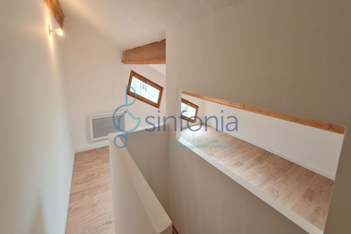 Image No.4-2 Bed House for sale