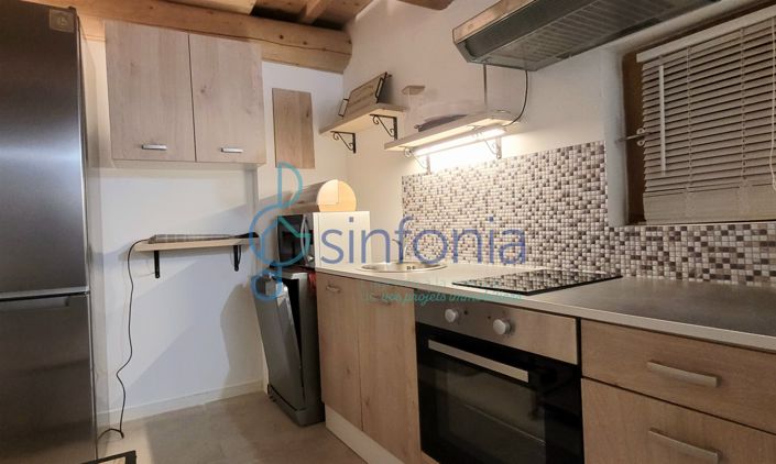 Image No.5-2 Bed House for sale