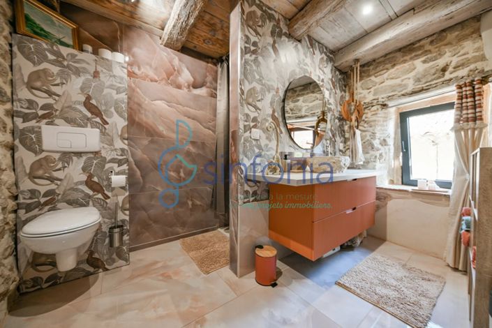 Image No.10-2 Bed House for sale