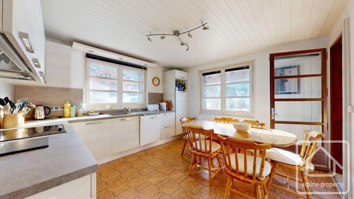 Image No.11-4 Bed Apartment for sale
