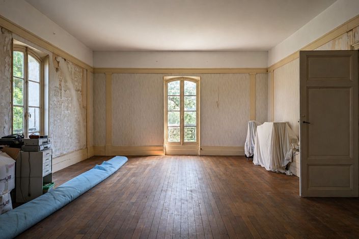 Image No.19-6 Bed House for sale