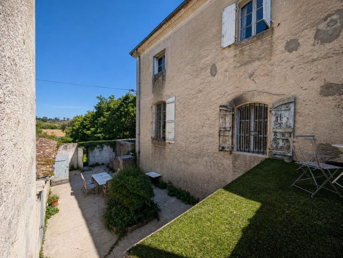Image No.22-6 Bed House for sale