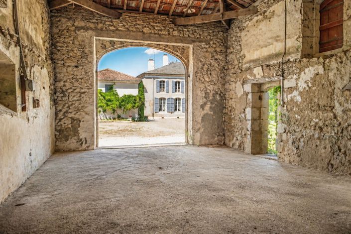 Image No.23-6 Bed House for sale