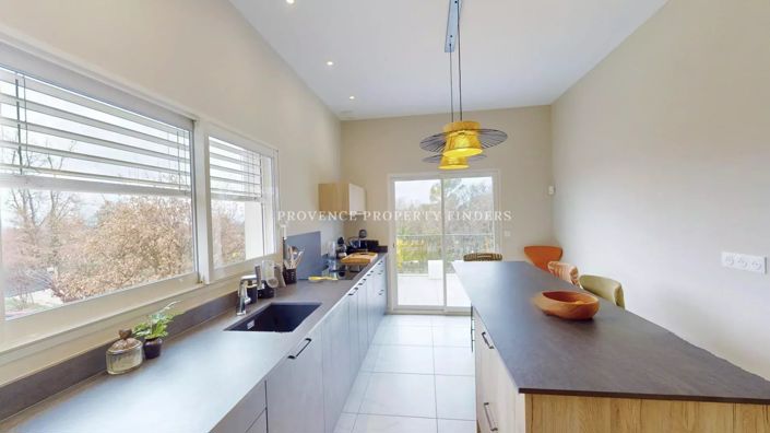 Image No.16-3 Bed House for sale