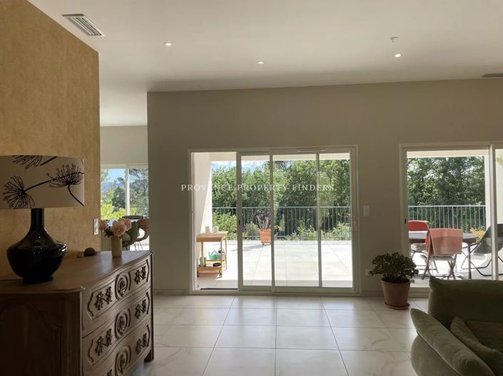 Image No.22-3 Bed House for sale